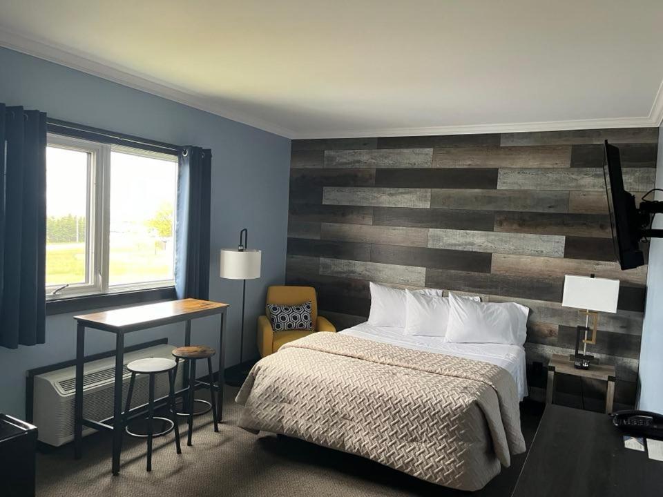 Acadian Hotel Stephenville Luaran gambar