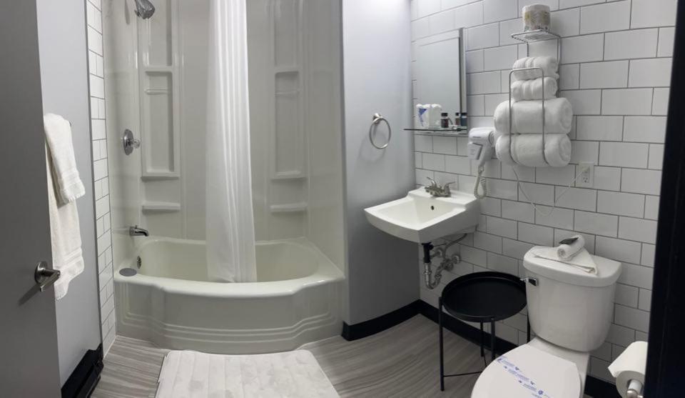Acadian Hotel Stephenville Luaran gambar